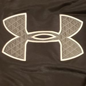 Women's Under Armour hooded sweatshirt size small